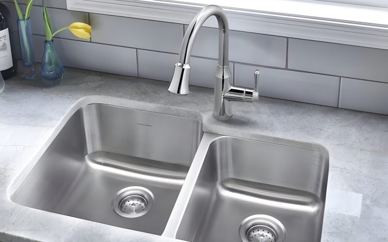 American Standard Danville Undermount 32-in x 21-in Stainless steel Double offset bowl 18 -Gauge Kitchen Sink Lowes_com (1)